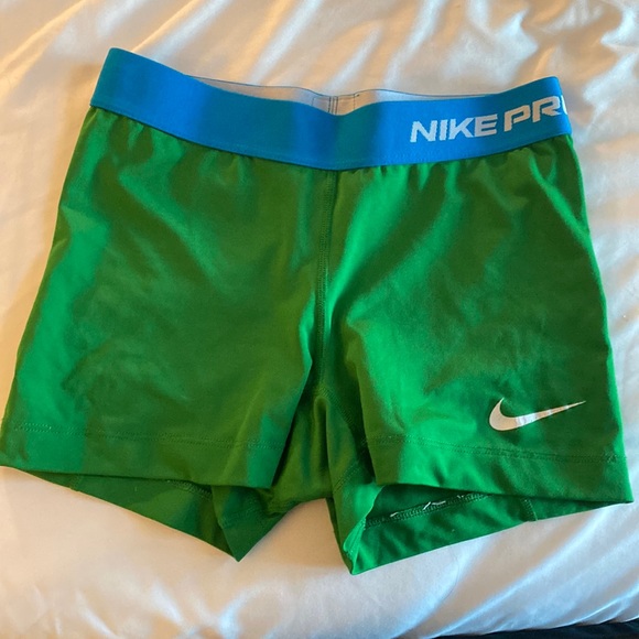 Nike Pants - Small green Nike pro spandex